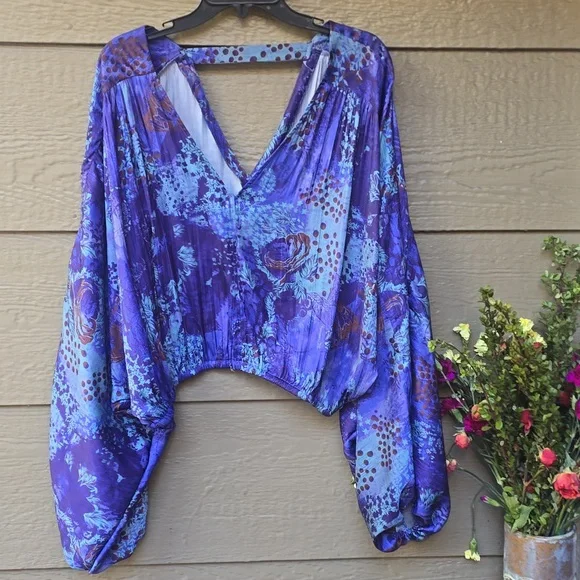 By Anthropologie Long-Sleeve Shine Cropped Blouse XL - Picture 4 of 8